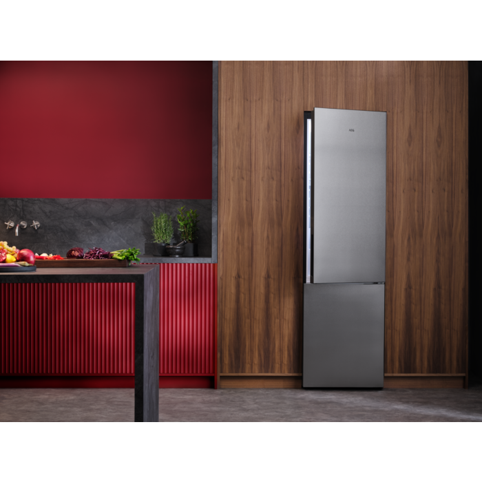 AEG - Combinado de livre instalação - ORC7P321DX
