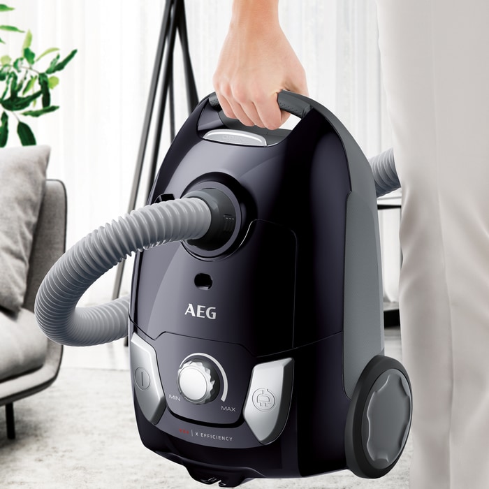AEG - Aspirador com saco - VX4-1-EB
