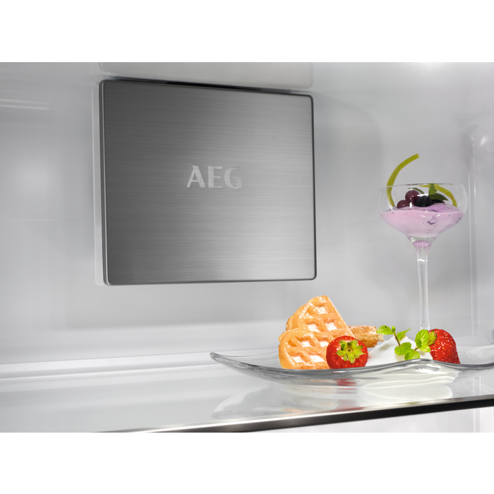 AEG - Combinado de integrar - NSC7P751DS
