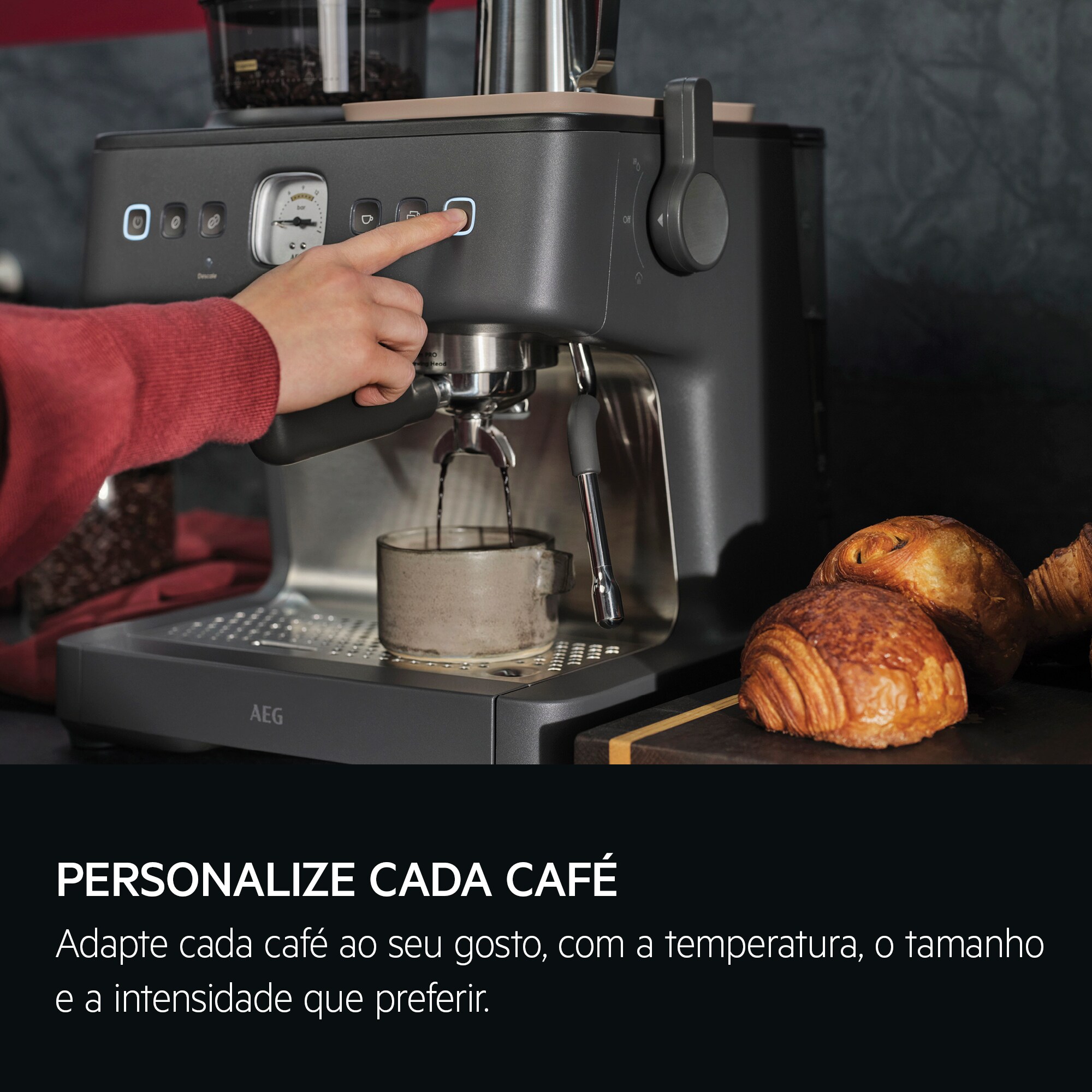 AEG - Cafeteira de Filtro - EC8-1-8BP