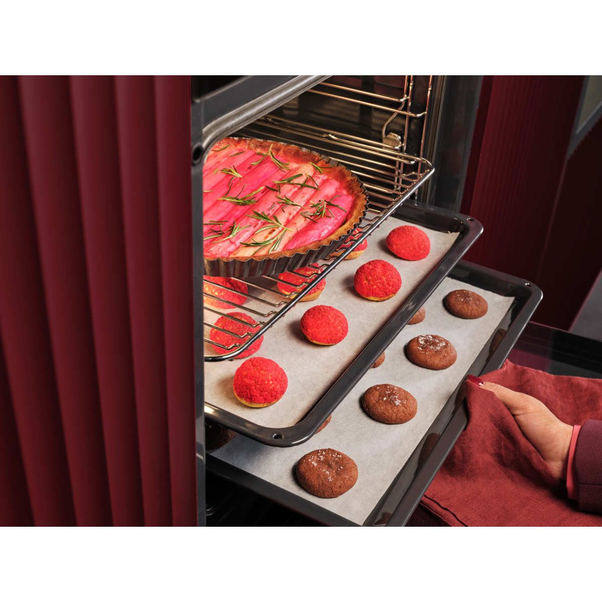 AEG - Forno - V5ABU20SK