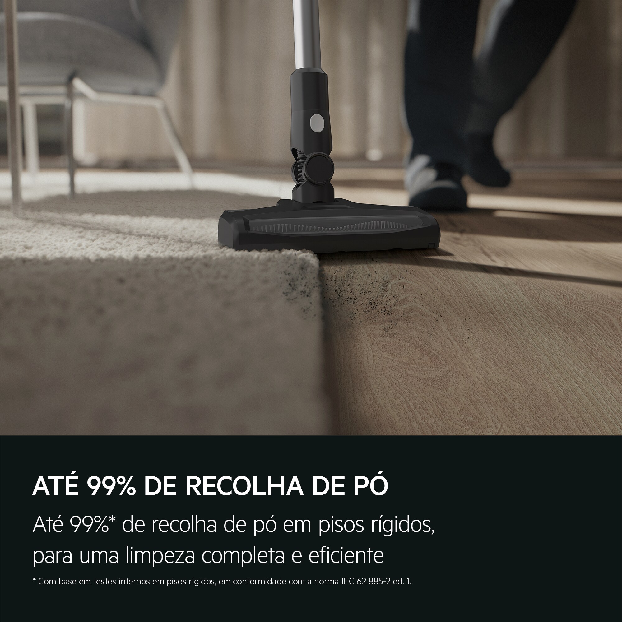 AEG - Aspirador vertical sem fio - AP31CB18IW