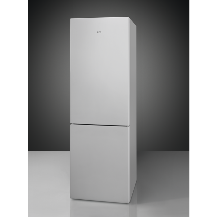 AEG - Combinado de livre instalação - RCB632E6MW
