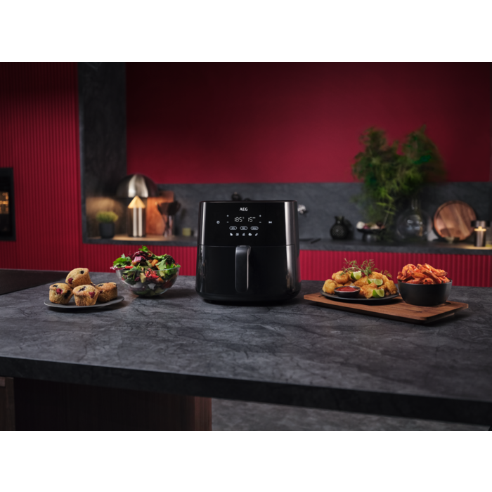 AEG - Air Fryer - AAF3B