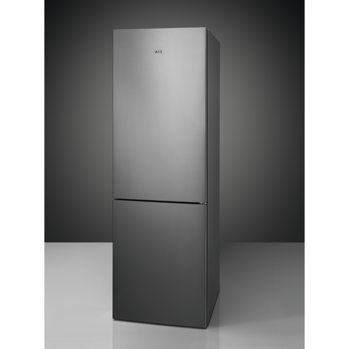 AEG - Combinado de livre instalação - RCB632E8MX