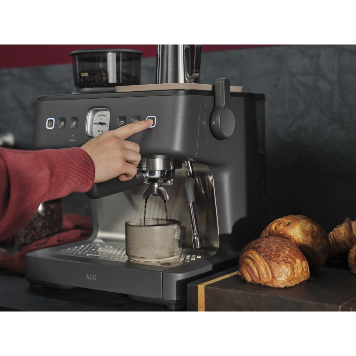 AEG - Cafeteira de Filtro - EC8-1-8BP