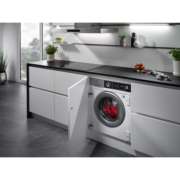 AEG - Máquina de lavar roupa 8 kg - L7FEC842BI