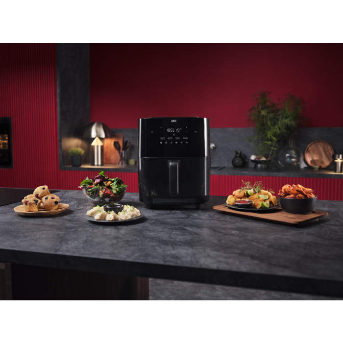 AEG - Air Fryer - AAF7SB