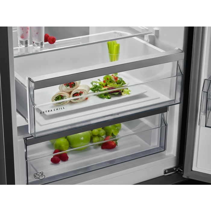 AEG - Combinado de livre instalação - RCB632E6MW