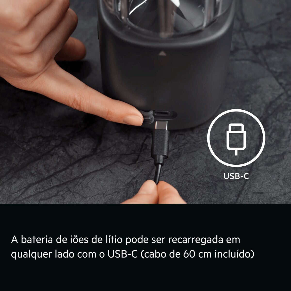 A bateria de iões de lítio pode ser recarregada em qualquer lado via USB-C (cabo de 60 cm incluído).     USB-C