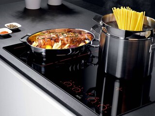 O grelhador e os tachos da coleção Mastery são perfeitos para as placas de indução