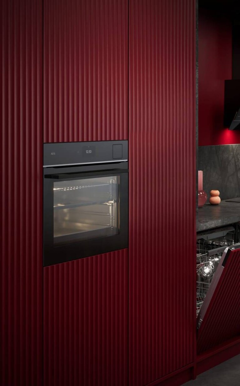 Forno AEG numa cozinha