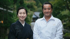 Satchiko e Hisato Nakahigashi contentes lado a lado
