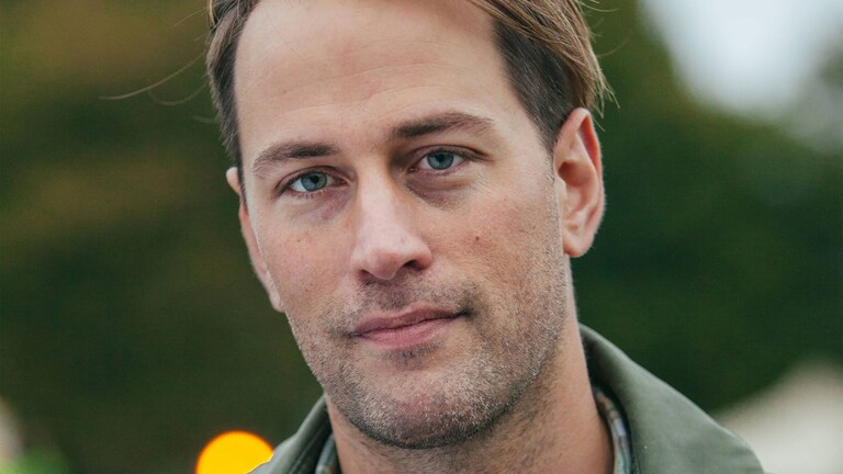 Tristram Stuart a sorrir para a câmara