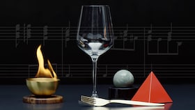 Imagem que mostra a relação entre os sons e os sabores sentidos numa refeição