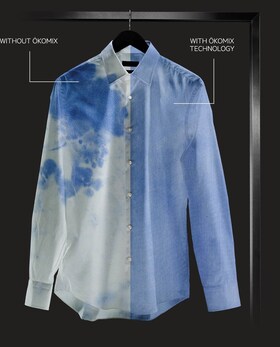 Camisa azul e branca